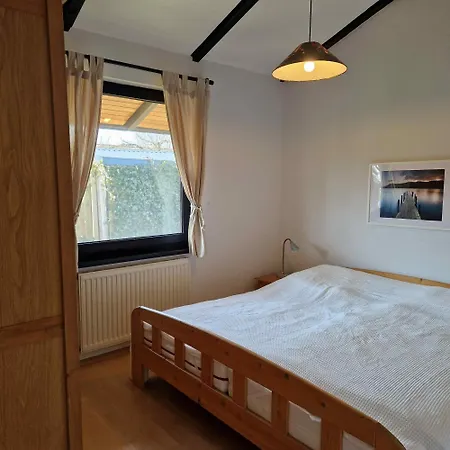 Casa de Férias K14 Eingezaeuntes Haus Mit Terrasse Und Garten *